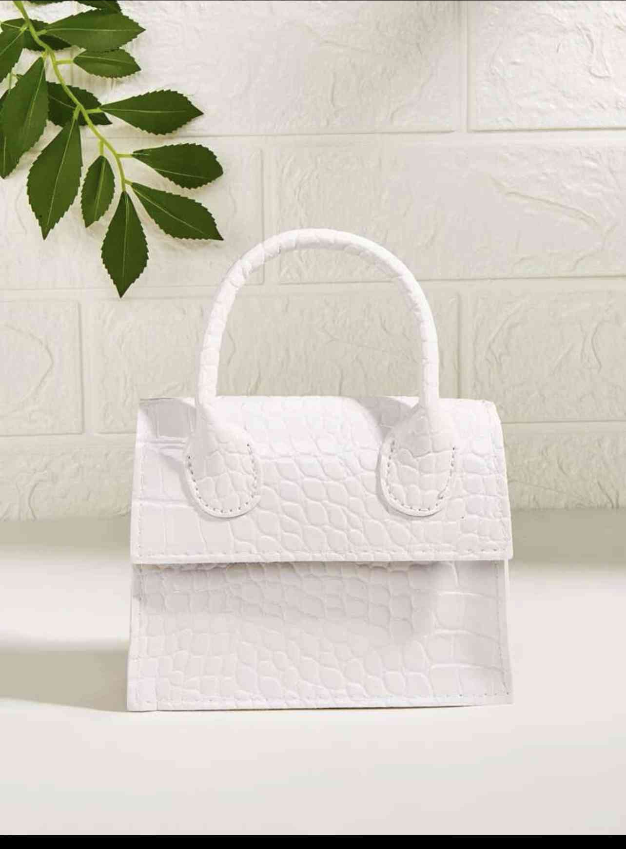Flap chain Square Bag 