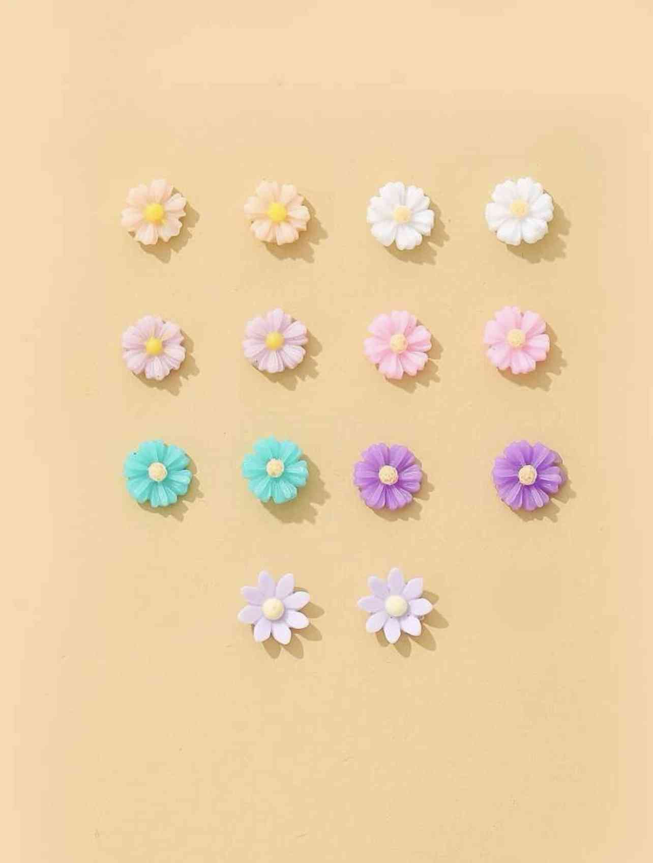 7 pairs Flower Decor Stud Earrings 