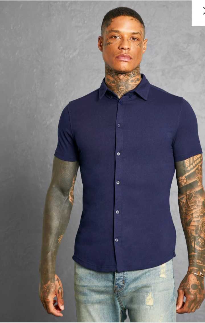 Short sleeve muscle fit jersey shirt