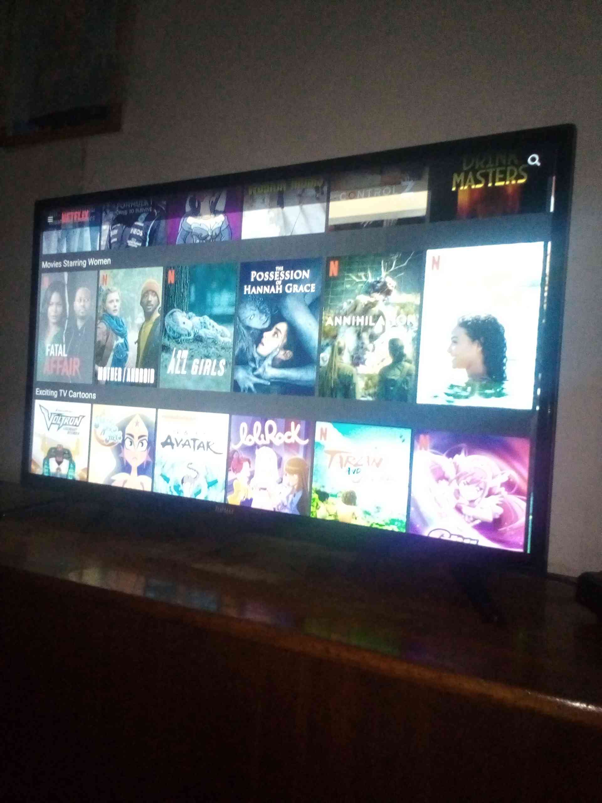 39' INCH TOPMAX TELEVISION 