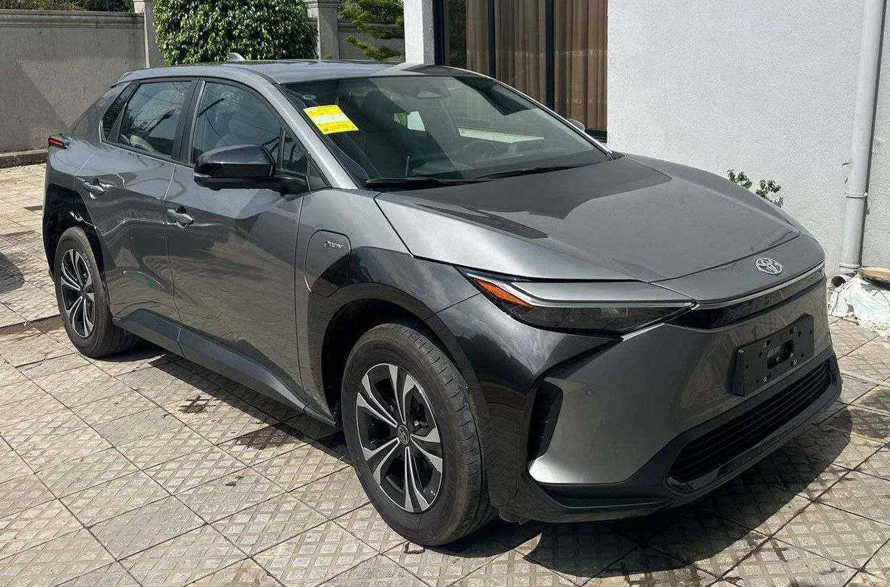 Toyota Bz4x 2024 Brand New and Fully Optioned Electric Car for Sale in Ethiopia 